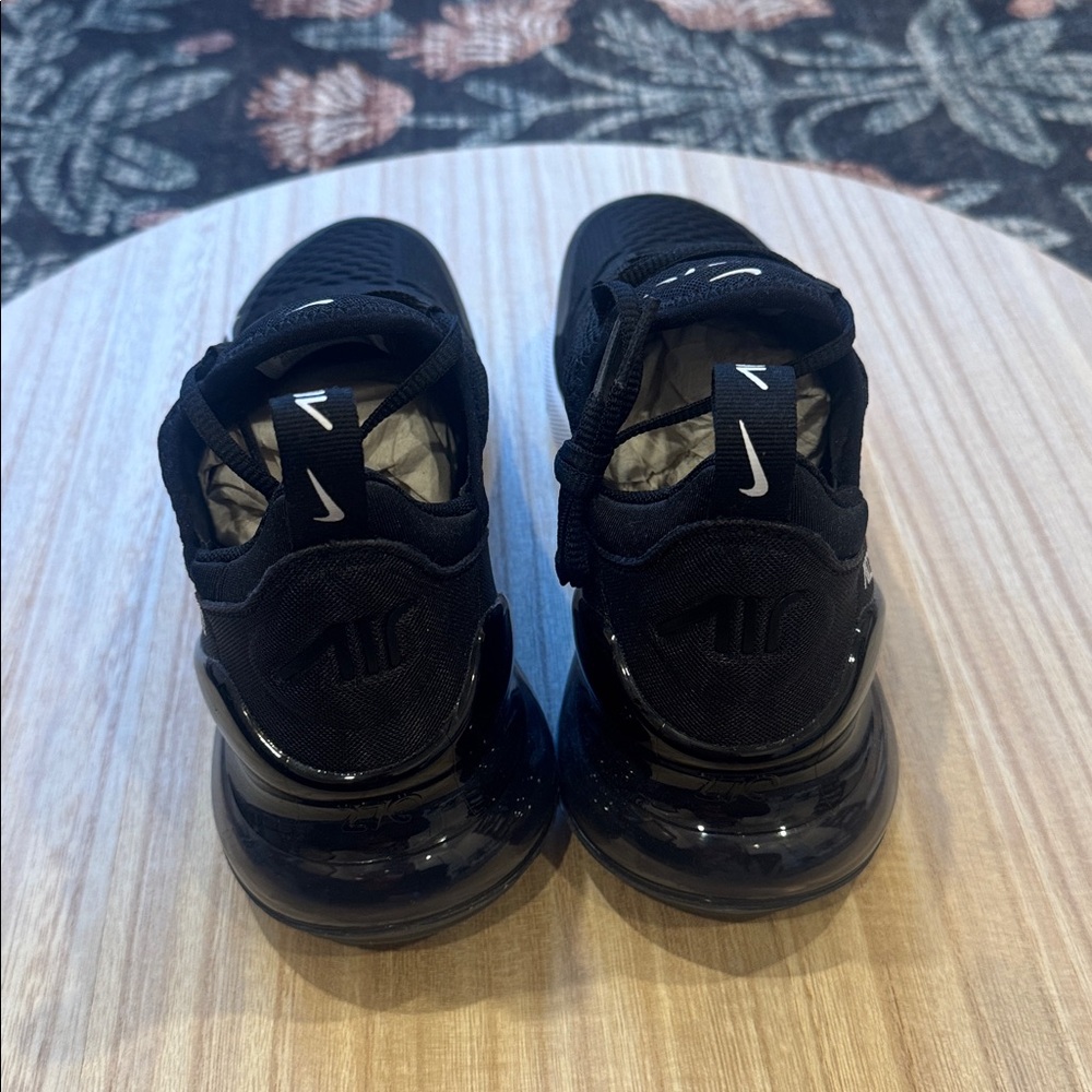 Nike Air Max 270 Women’s Size 7 New - Picture 2 of 5